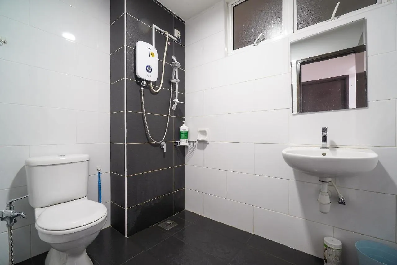 Lovely 2Br Majestic Condo 6 Pax Pool View Ipoh Malaysia